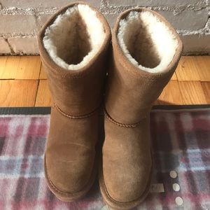 ✨Bear paw size 6 boot